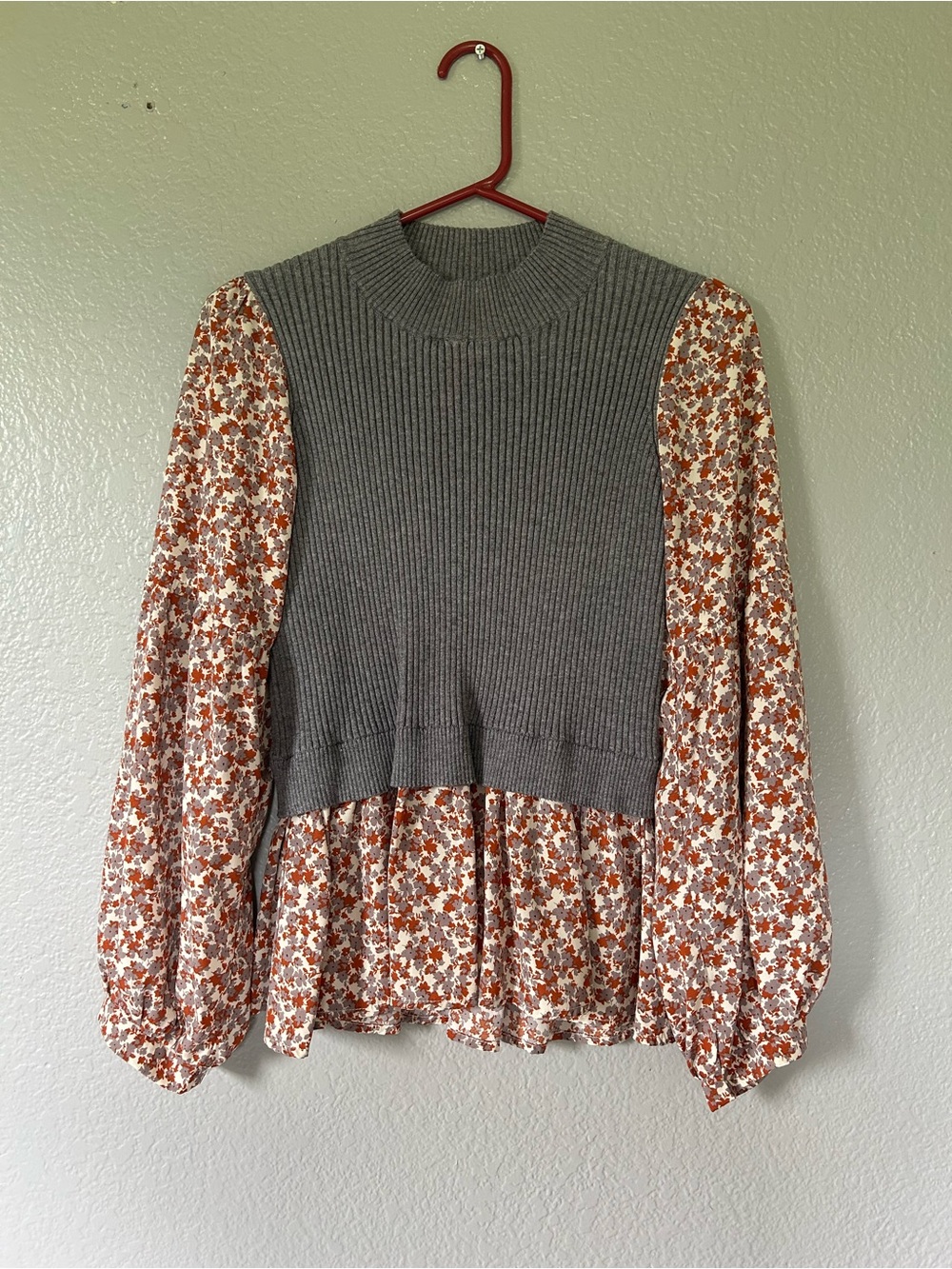 THML Gray Knit Peplum Top with Rust Floral Sleeves